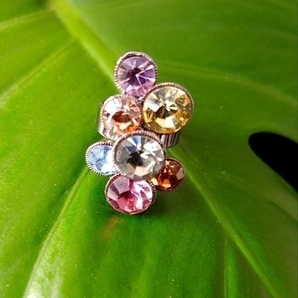 ONE OF A KIND SPARKLING ADJUSTABLE RING! - Picture 1 of 3